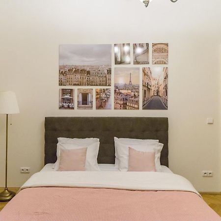 Cozy Apartment Near Stefanikuv Most Praag Buitenkant foto