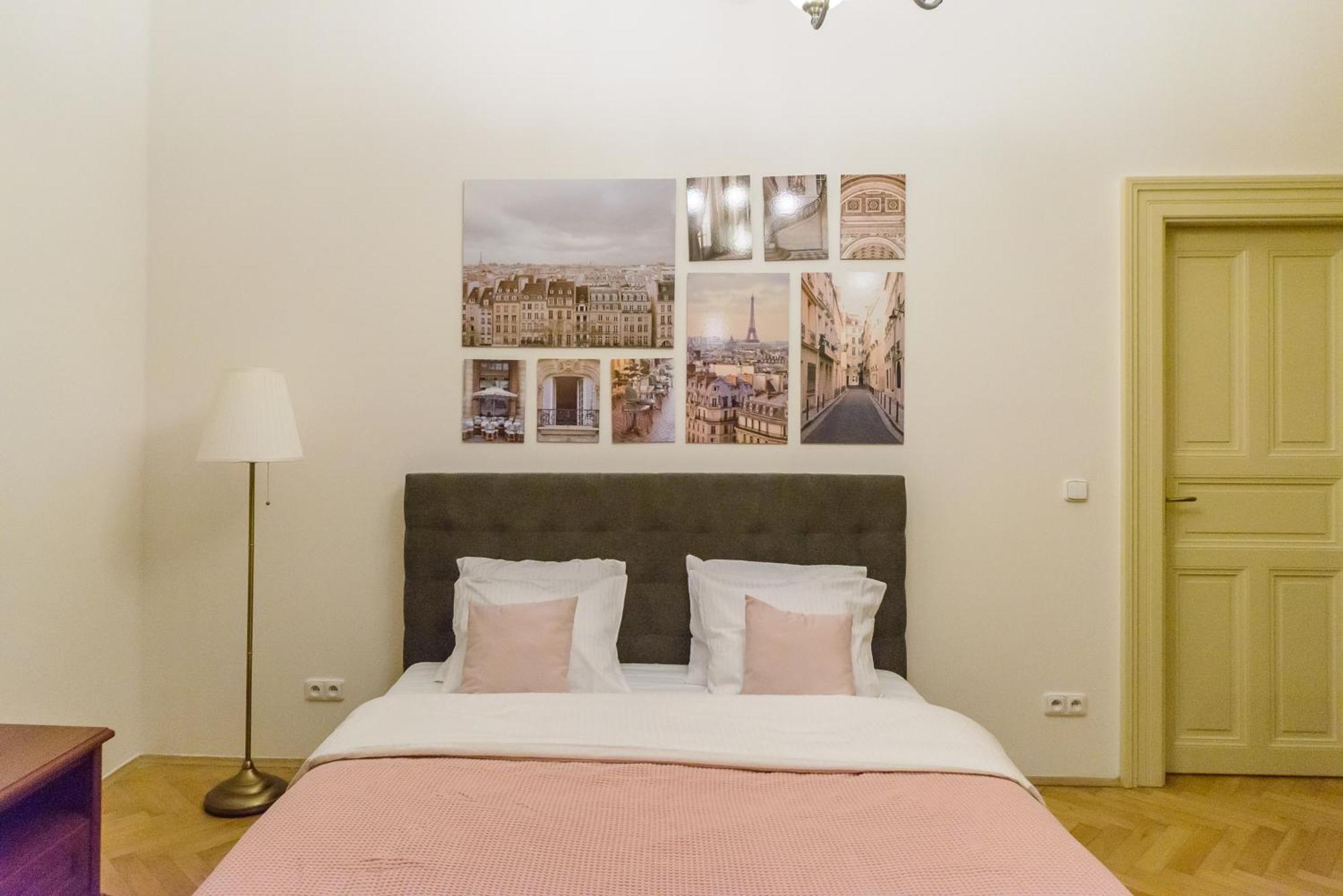 Cozy Apartment Near Stefanikuv Most Praag Buitenkant foto